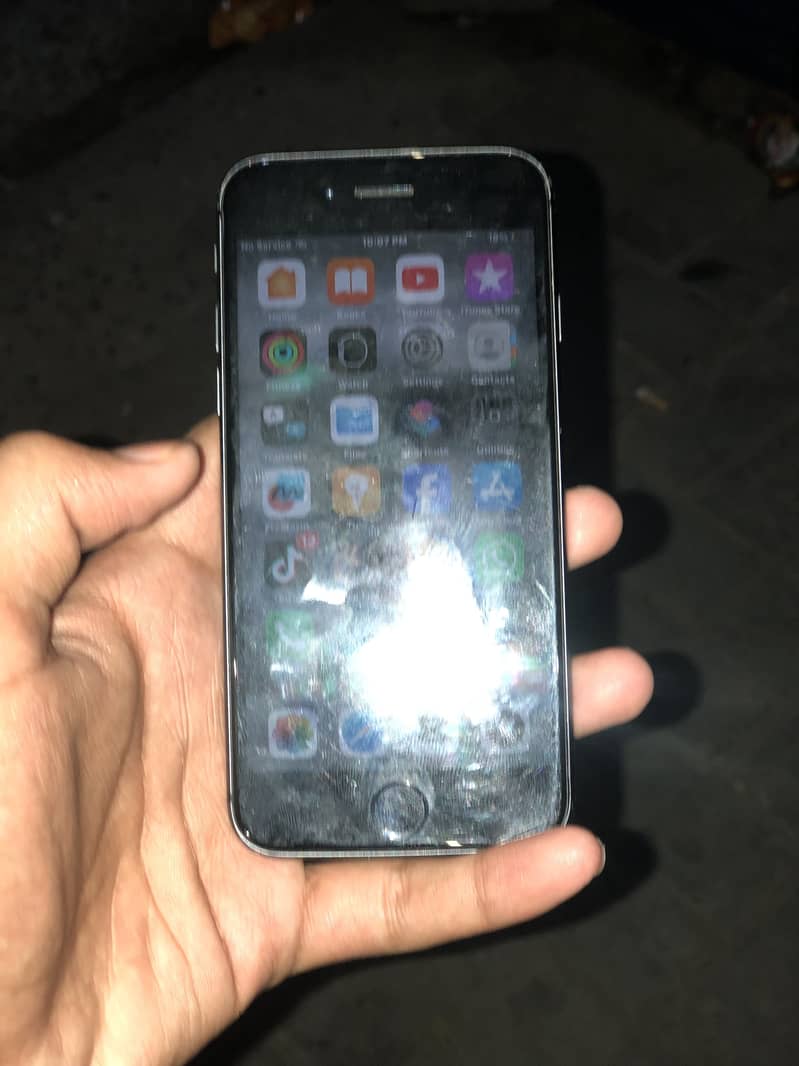 Apple iPhone 8 7