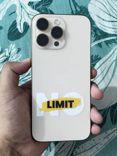 Apple iPhone 16 Pro Max