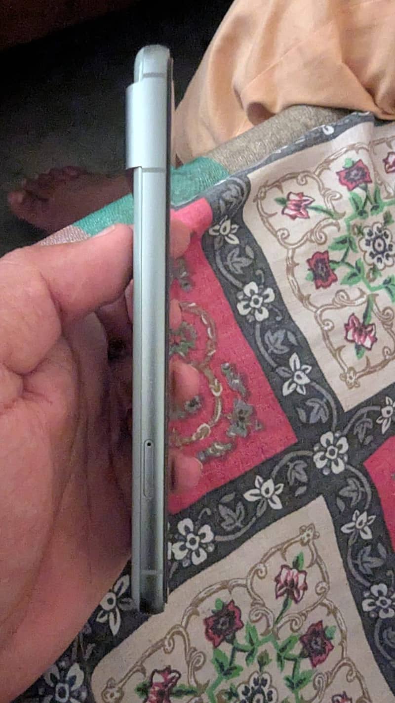 Google Pixel 8 6