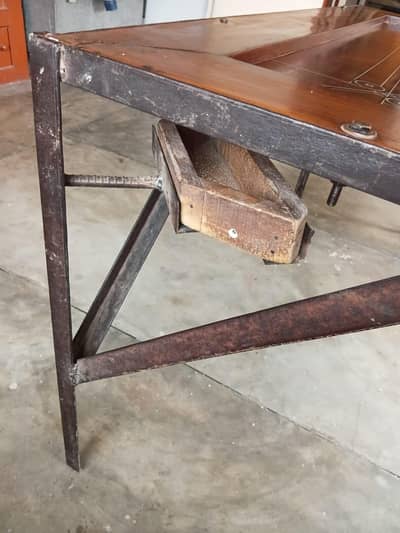 Carrom Board In Good Condition For Sale