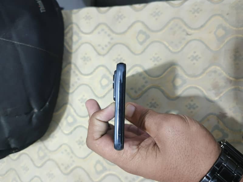 Tecno Camon 18 premier 4