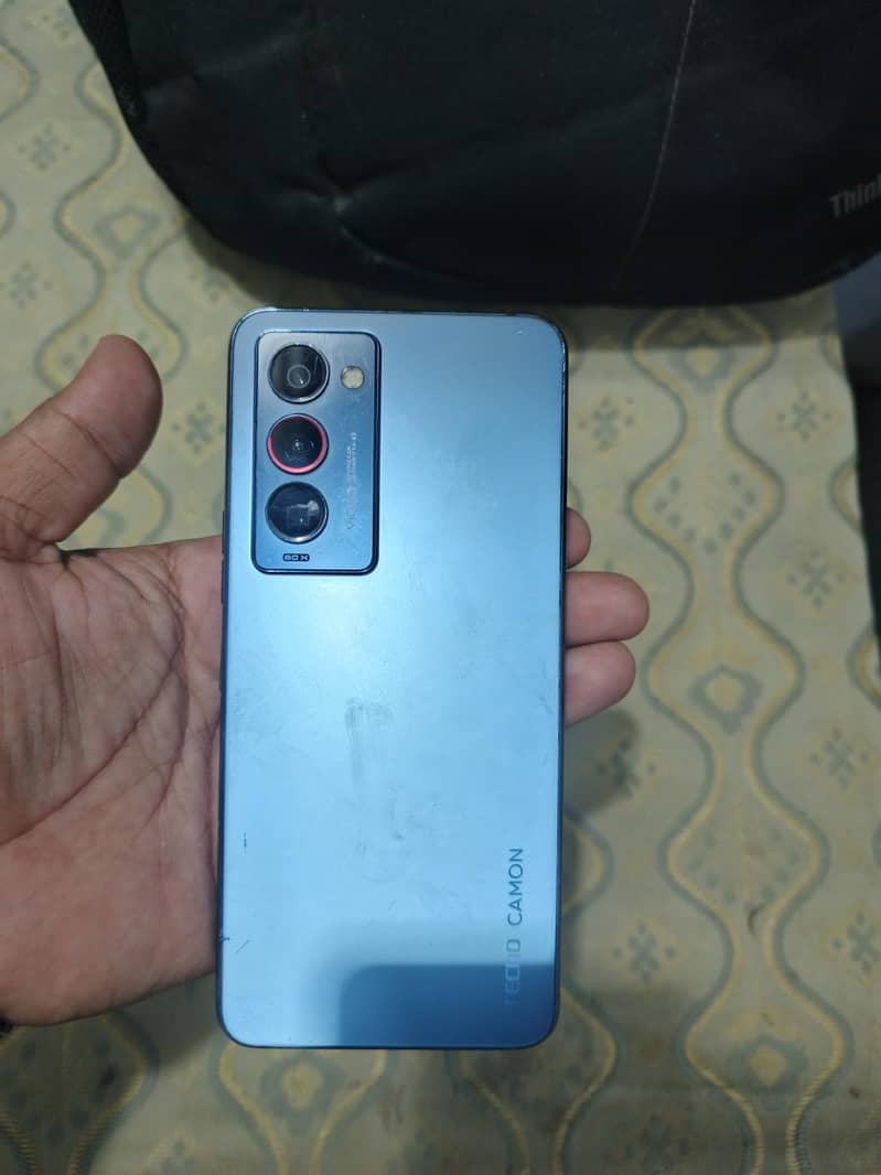 Tecno Camon 18 premier 6