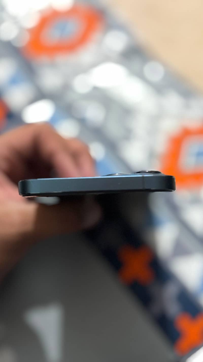Apple iPhone 12 Pro Max 3