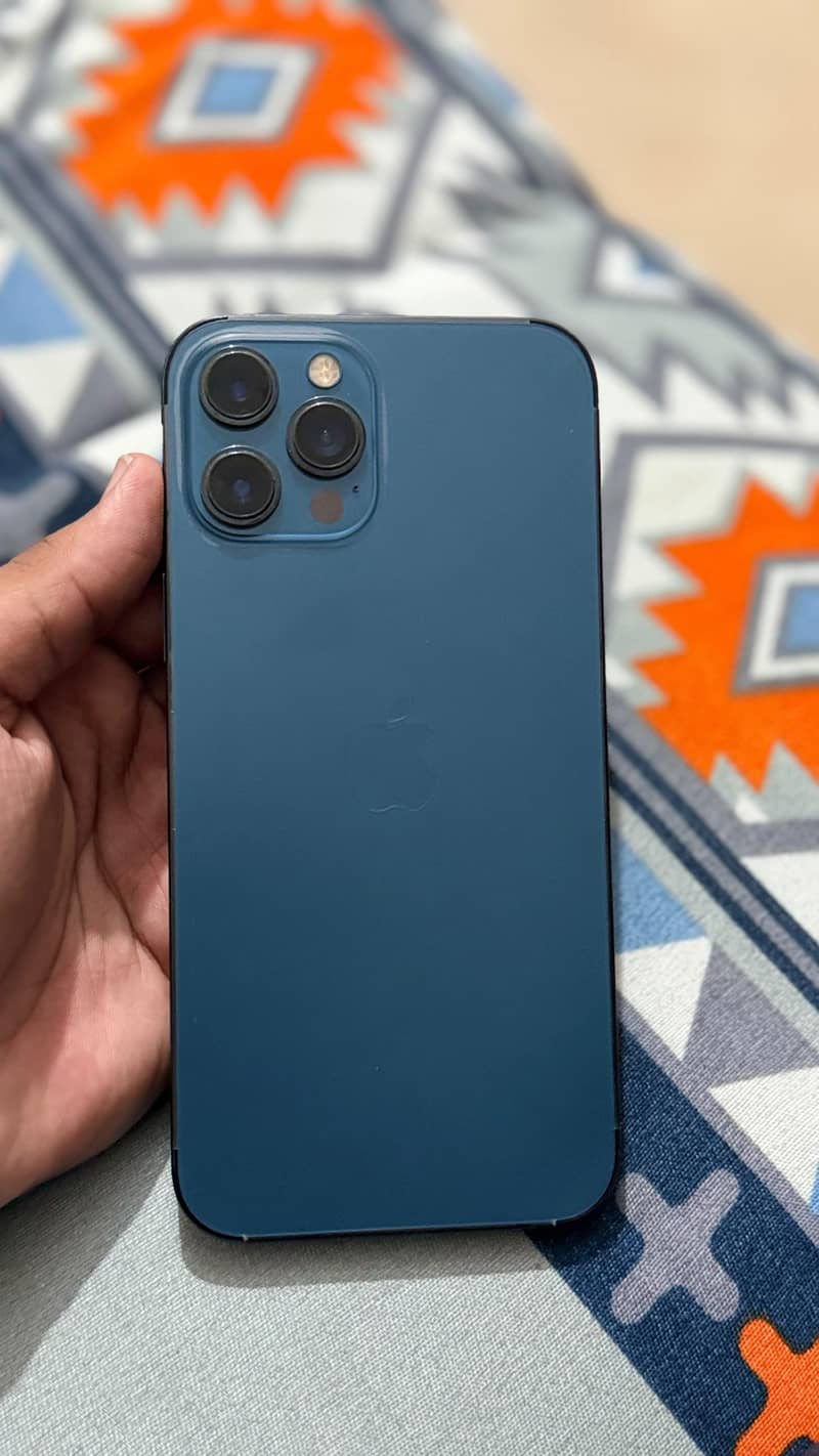 Apple iPhone 12 Pro Max 4