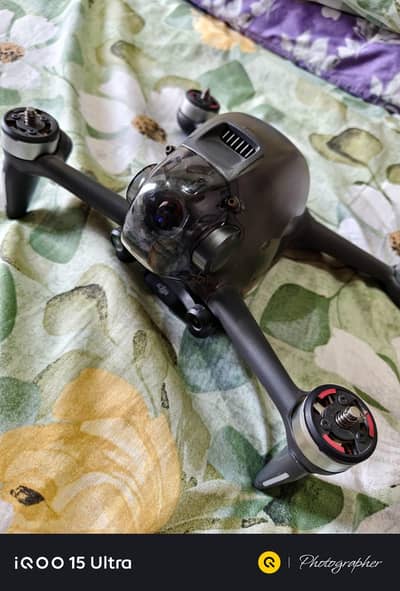 DJI FPV Combo Plus V2 Goggles and Controller 3