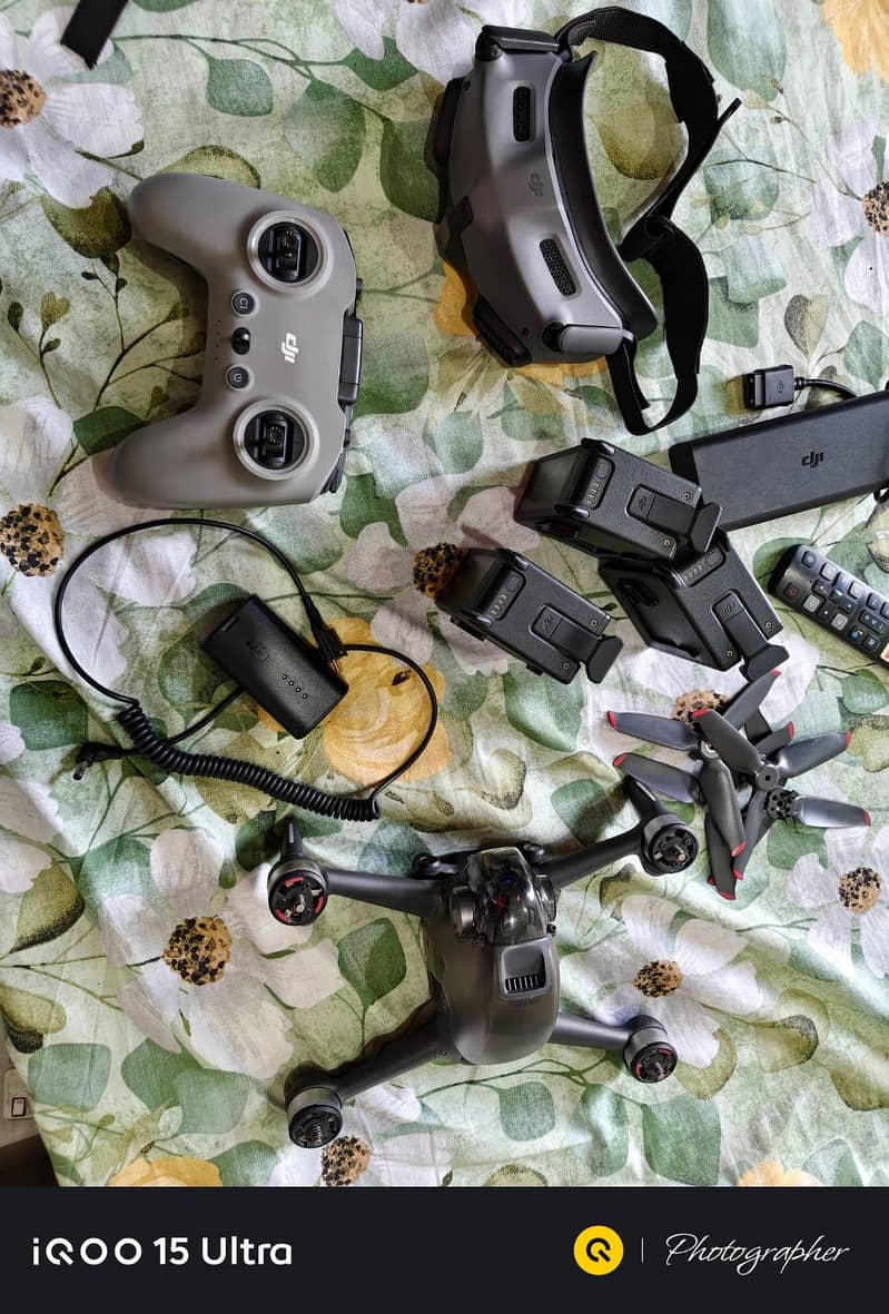 DJI FPV Combo Plus Goggles,2 and Controller,2 2