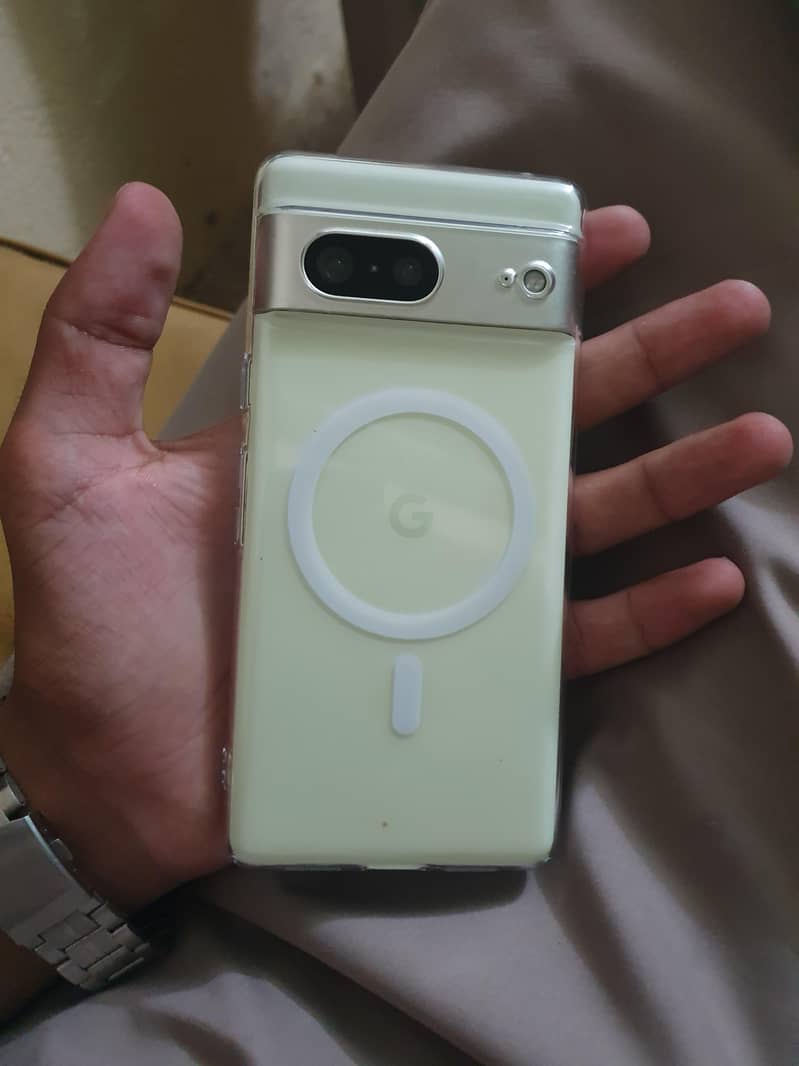 Google Pixel 7 3