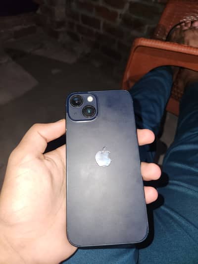 Apple iPhone 13