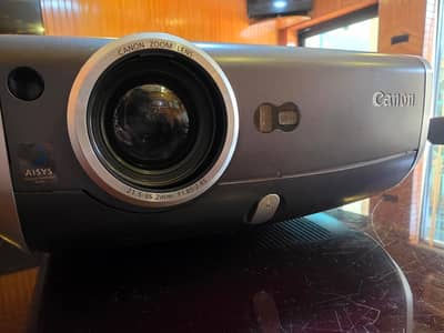 Canon projector x700