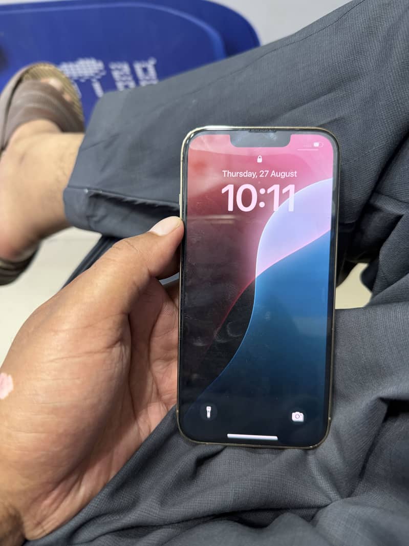 Apple iPhone 13 Pro 3