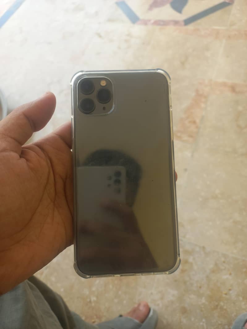 iphone 11 pro max 3
