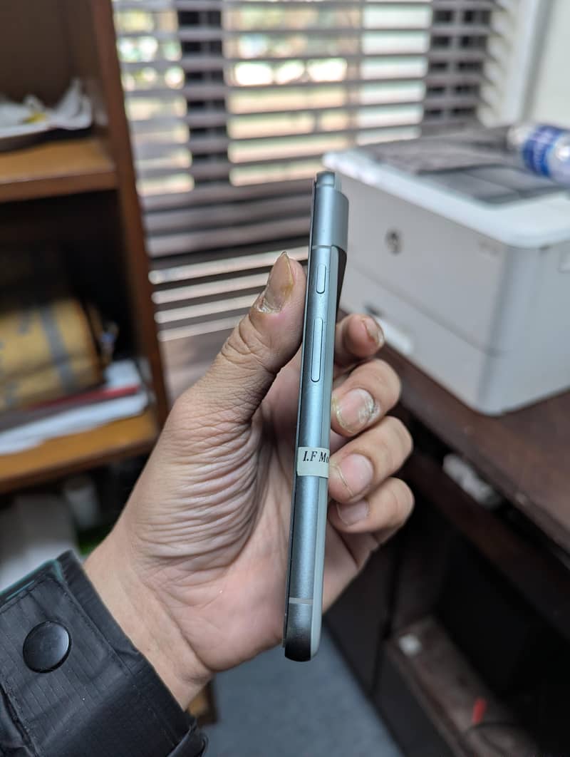Google Pixel 8 3