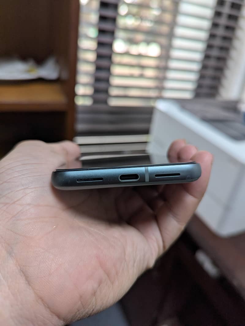 Google Pixel 8 5