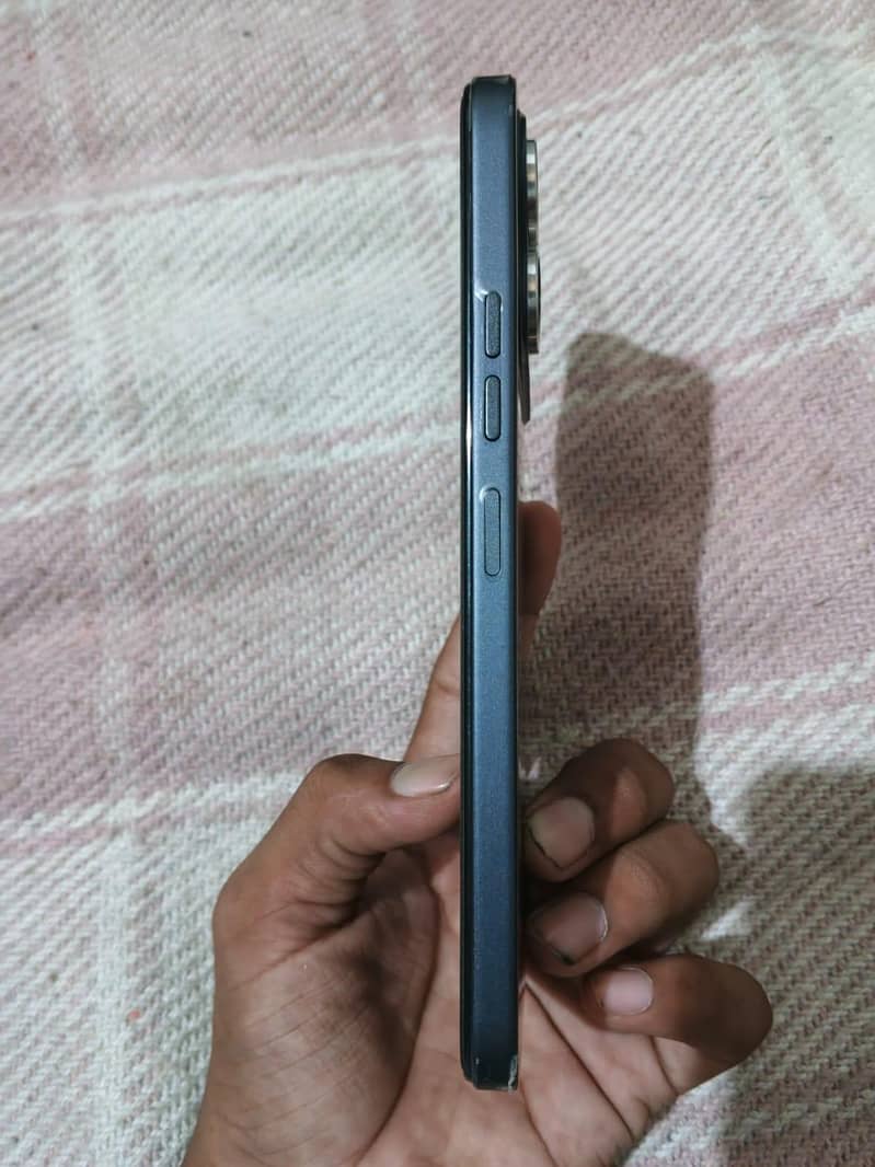 Tecno spark 50 4