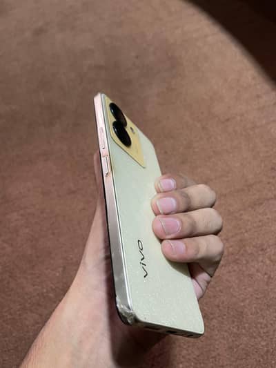 Vivo Y36