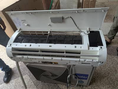 Haier 1.5 Ton Triple Inverter AC