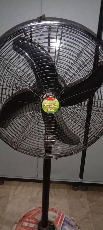 Ac DC padestel fan good condition