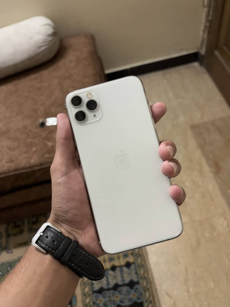 Apple iPhone 11 Pro Max 0