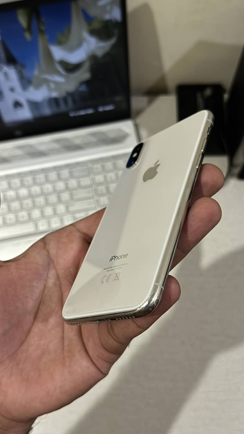 Apple iPhone X 2