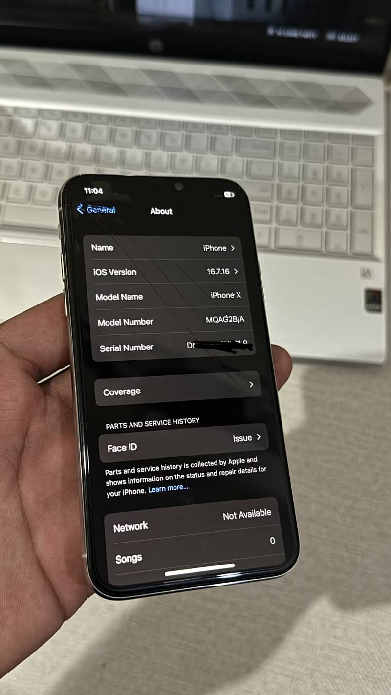 Apple iPhone X 4