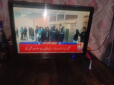 23 inch 3D WOOFER LED TV