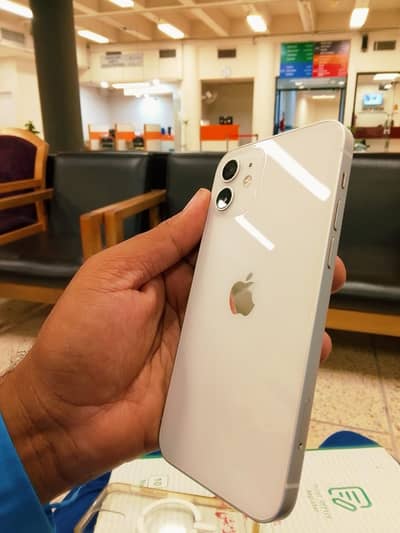Apple iPhone 12