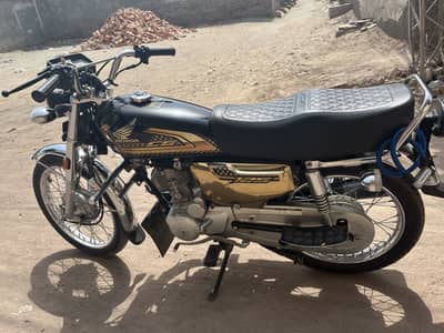 Honda CG125 gold edition