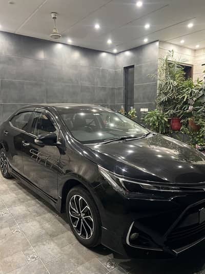 Toyota Altis Grande 2025