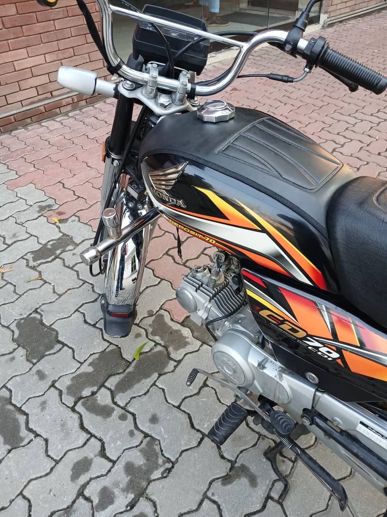 Honda CD70 8
