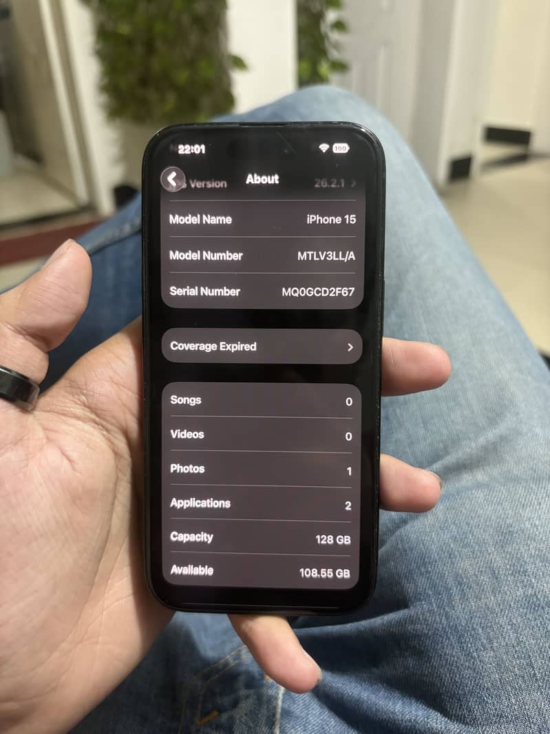 Apple iPhone 15 4