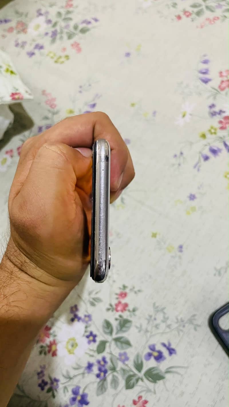 Apple iPhone X 1