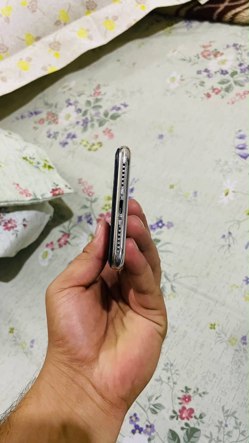 Apple iPhone X 2