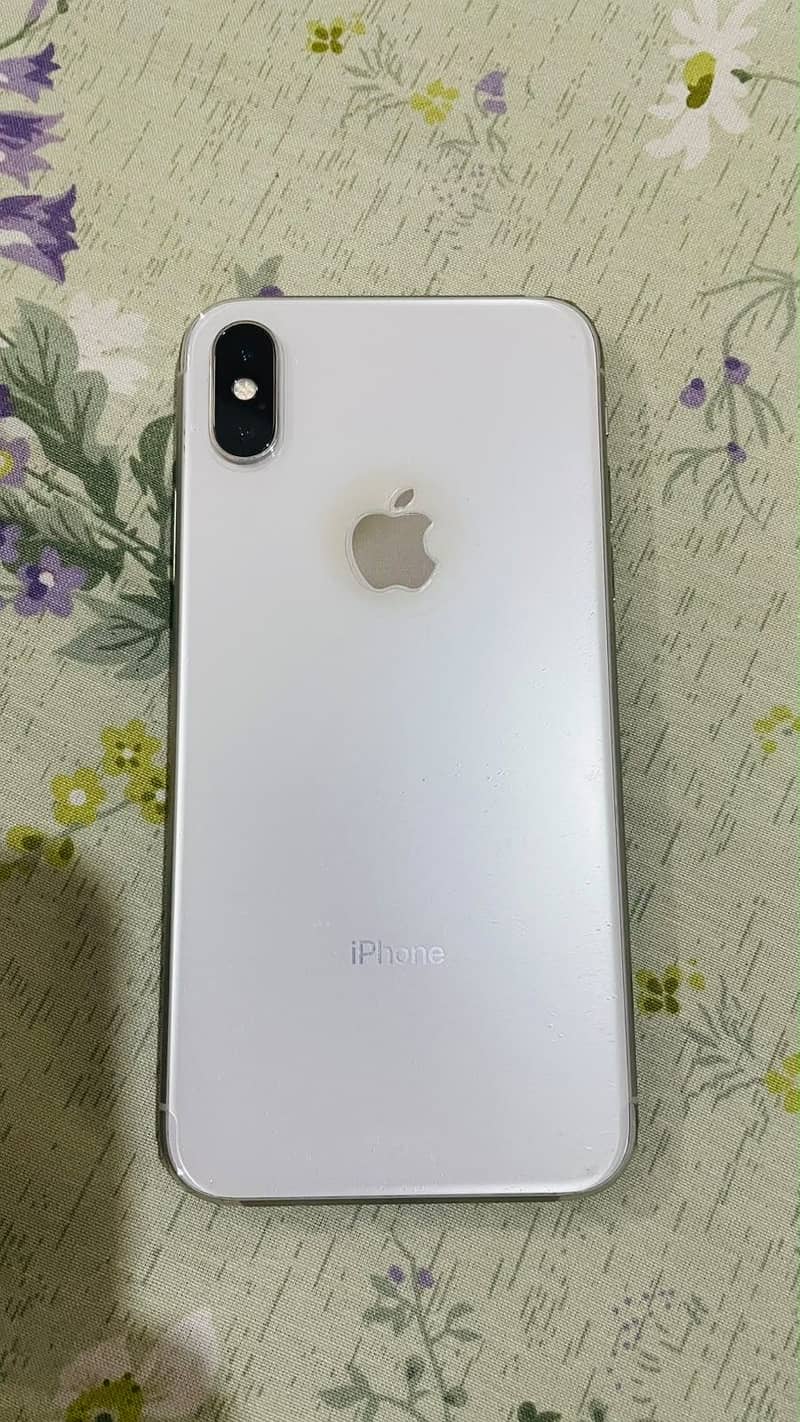Apple iPhone X 4
