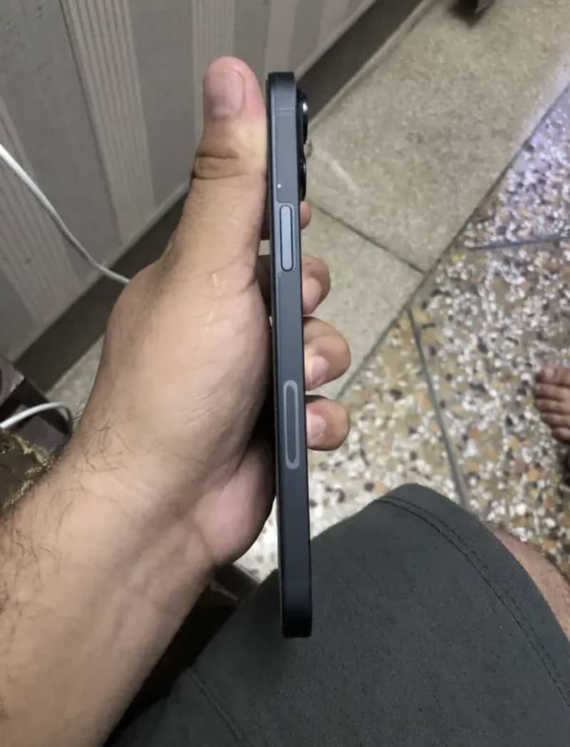 Apple iPhone 14 plus 3