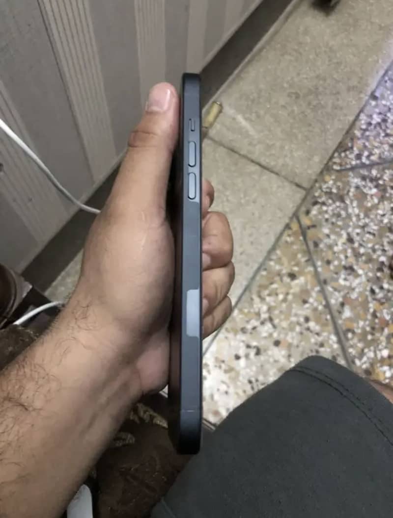 Apple iPhone 14 plus 4
