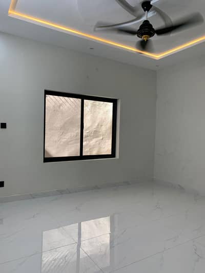 3 bedroom upper portion for rent