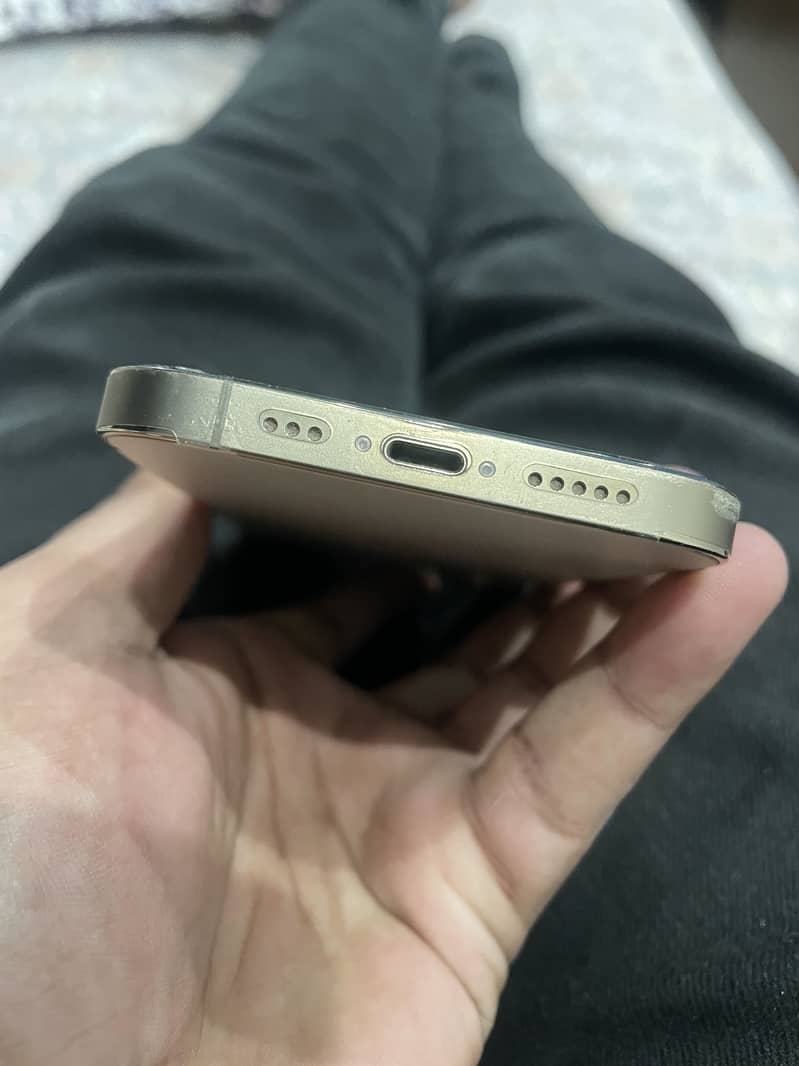 Apple iPhone 12 Pro 2