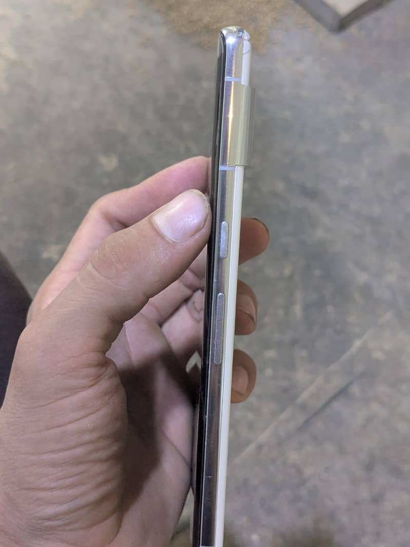 Google Pixel 7 Pro 4