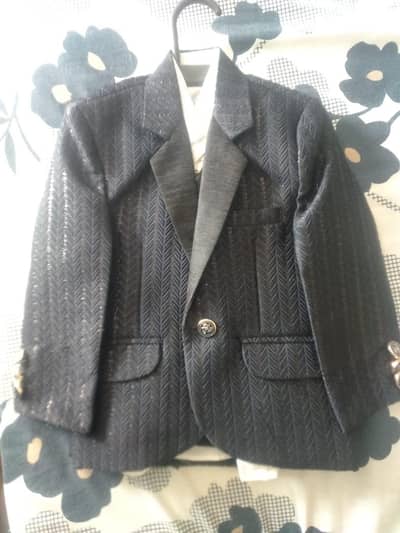 1) 4 pcs coat pant and 1) black coat for two years baba