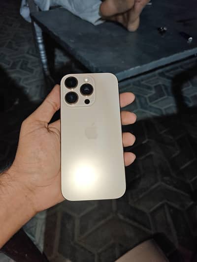 Apple iPhone 16 Pro