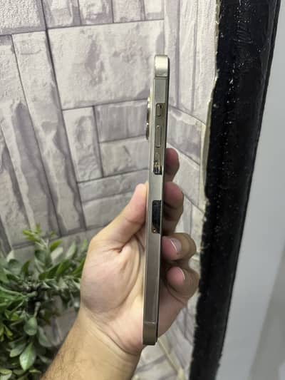 iPhone 12 Pro Max JV 128GB – 93% Battery Health – 10/10 Condition