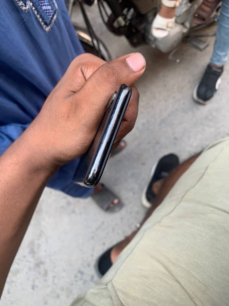 Apple iPhone X 1