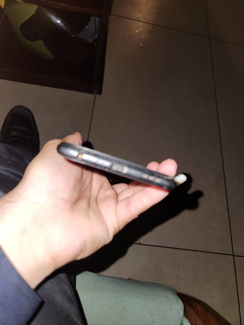 OPPO A76 3