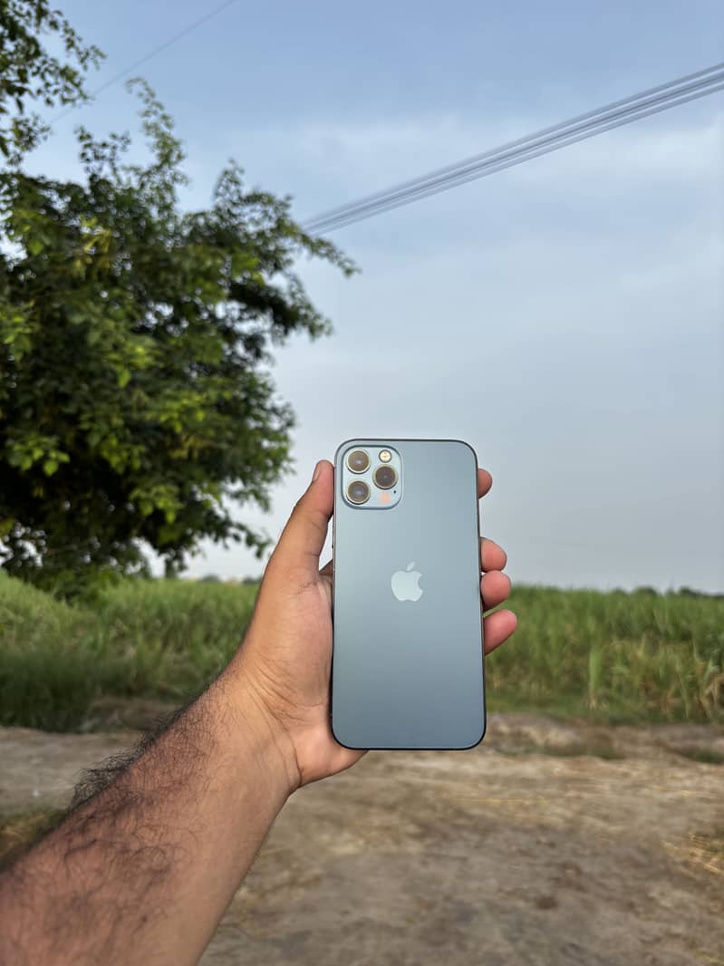 Apple iPhone 12 Pro 0