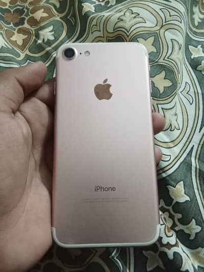 Apple iPhone 7 32 gb in lush condition