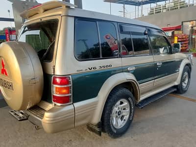 Mitsubishi Pajero 1992/94 seven seater