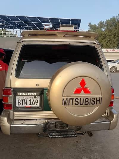 Mitsubishi Pajero 1992/94 seven seater