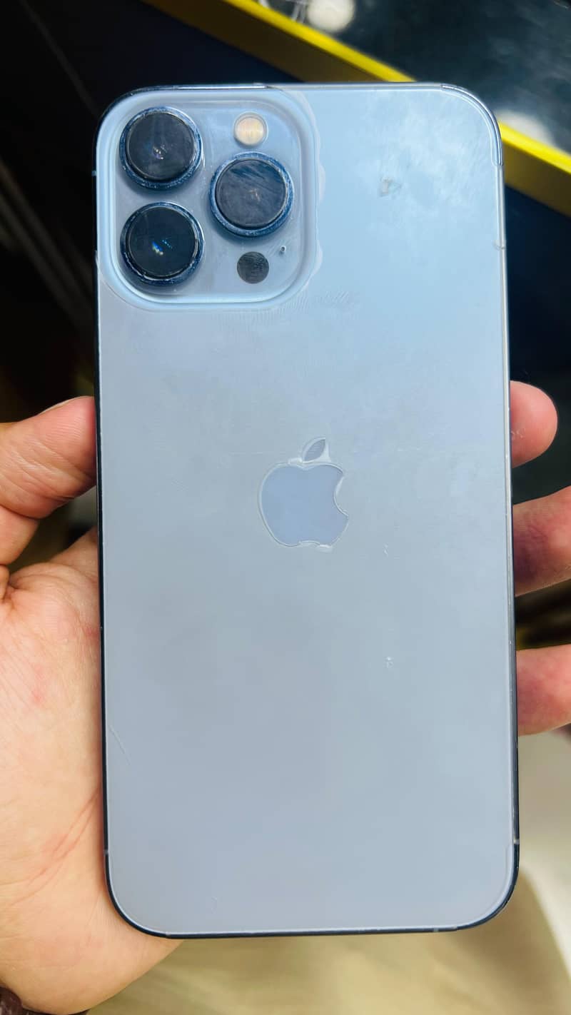 Apple iPhone 13 Pro Max 3