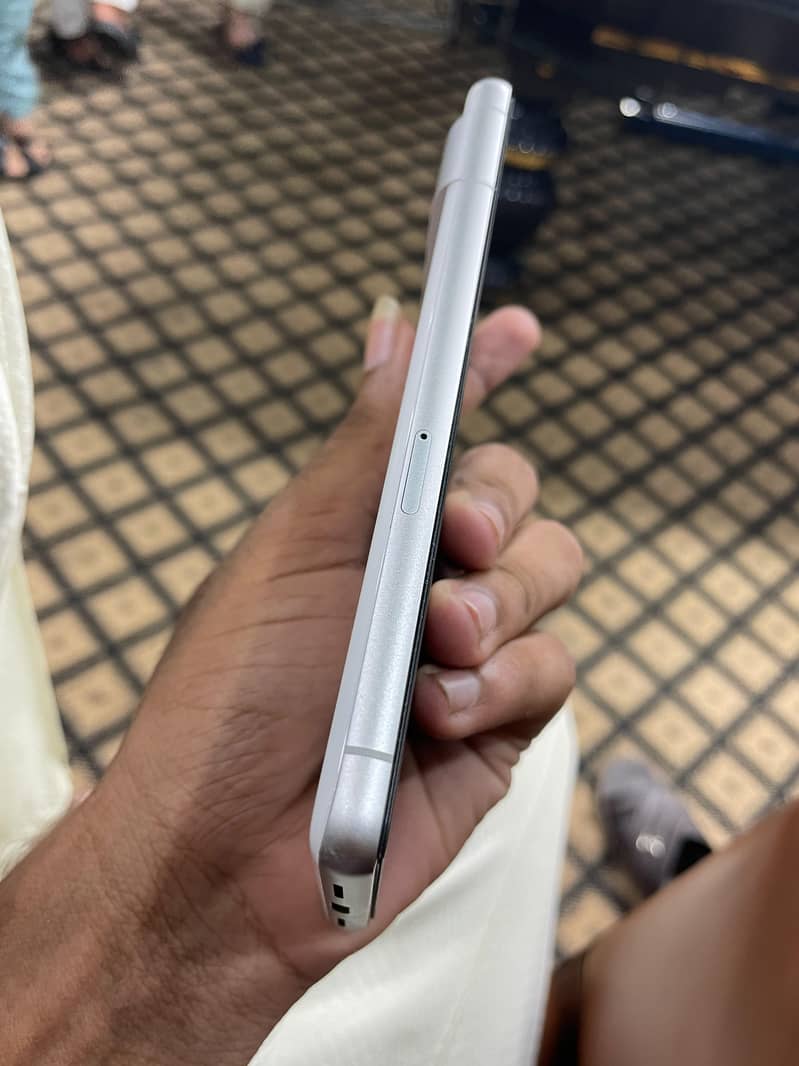 Google Pixel 7 12