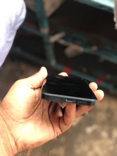 Apple iPhone 14